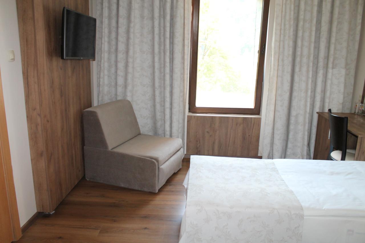 Hotel Orbita Shumen Exterior photo