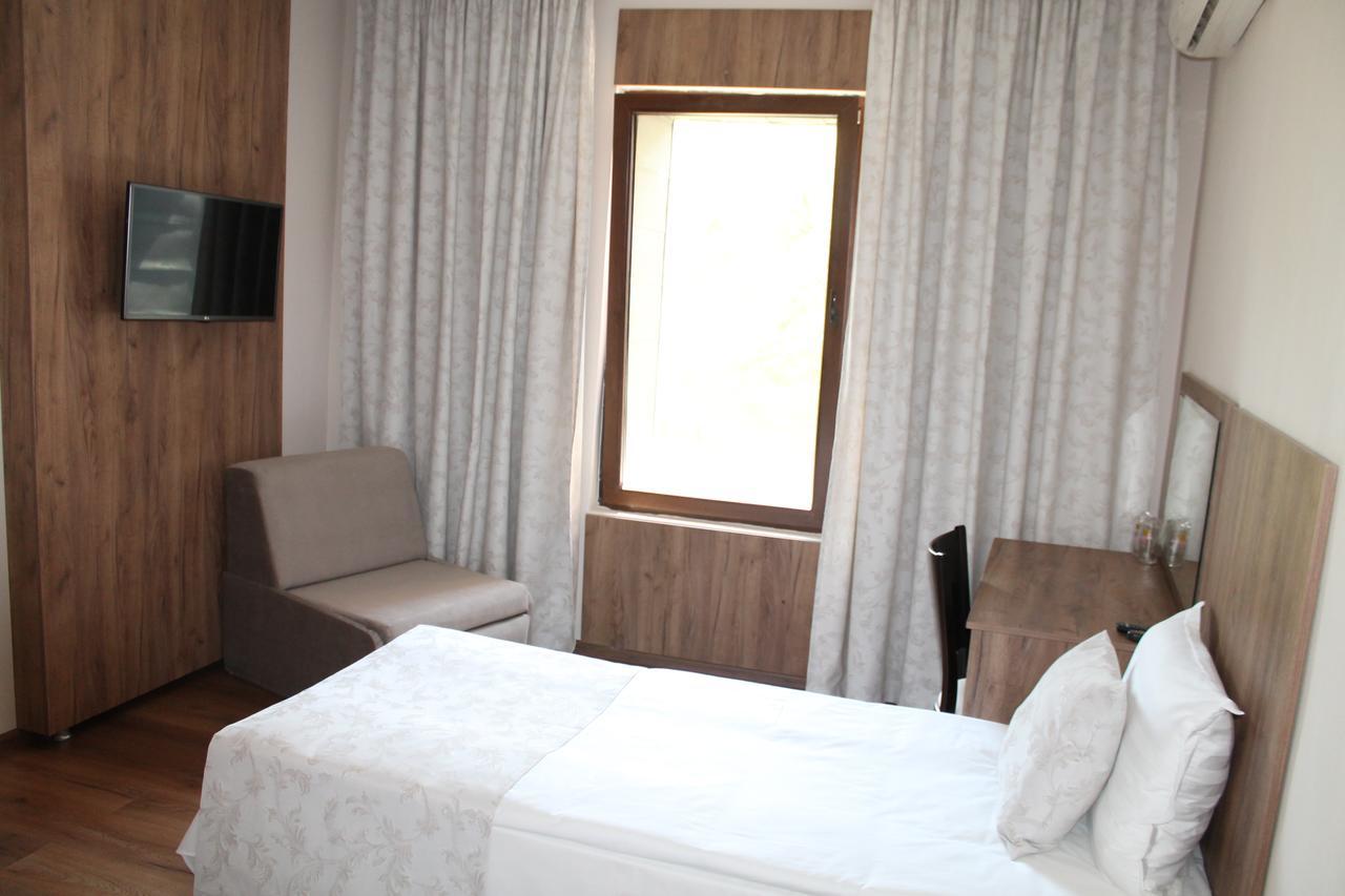 Hotel Orbita Shumen Exterior photo